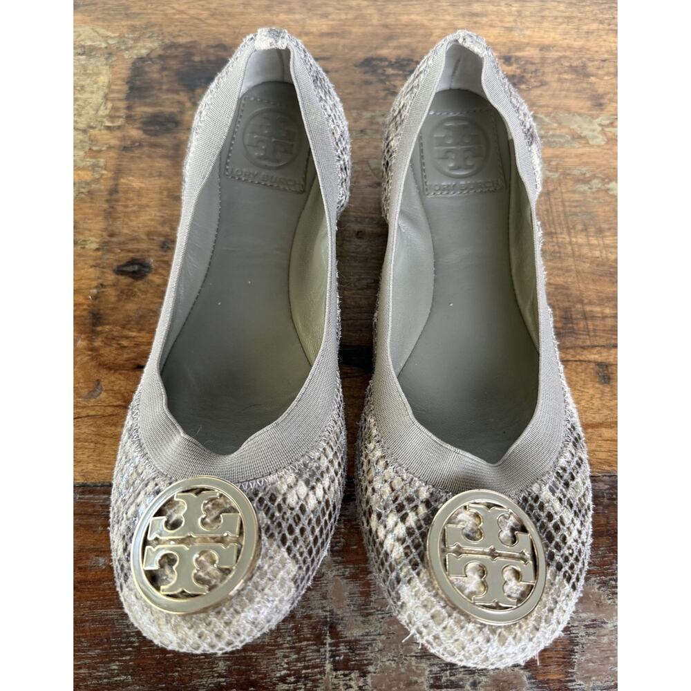 Tory Burch Reva Ballet Flats Haircalf Snakeskin Print Leather Shoes 7.5M Gold - Picture 3 of 16